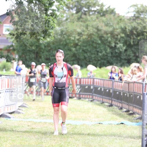 21.06.2026 - 29. Vierlanden-Triathlon Andreas Tolksdorf http://msf.ph/oto/9892150 21.06.2026 13:37:45 Ziel 846, 870, 1002, 846, 870, 1002 meine-sportfotos.de