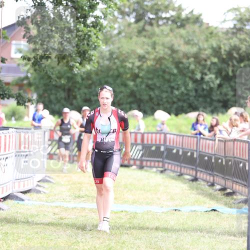 21.06.2026 - 29. Vierlanden-Triathlon Andreas Tolksdorf http://msf.ph/oto/9892153 21.06.2026 13:37:45 Ziel 846, 870, 1002, 846, 870, 1002 meine-sportfotos.de
