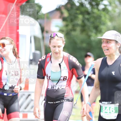 21.06.2026 - 29. Vierlanden-Triathlon Andreas Tolksdorf http://msf.ph/oto/9892166 21.06.2026 13:37:58 Ziel 720, 863, 997, 720, 863, 997 meine-sportfotos.de