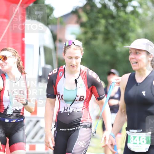 21.06.2026 - 29. Vierlanden-Triathlon Andreas Tolksdorf http://msf.ph/oto/9892167 21.06.2026 13:37:58 Ziel 720, 863, 997, 720, 863, 997 meine-sportfotos.de
