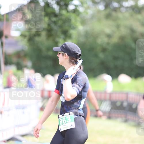 21.06.2026 - 29. Vierlanden-Triathlon Andreas Tolksdorf http://msf.ph/oto/9892186 21.06.2026 13:38:05 Ziel 997, 997 meine-sportfotos.de
