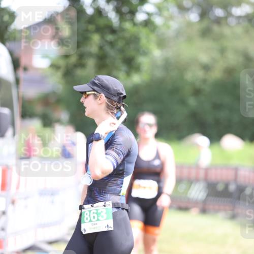 21.06.2026 - 29. Vierlanden-Triathlon Andreas Tolksdorf http://msf.ph/oto/9892192 21.06.2026 13:38:05 Ziel 997, 997 meine-sportfotos.de