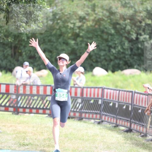 21.06.2026 - 29. Vierlanden-Triathlon Andreas Tolksdorf http://msf.ph/oto/9892207 21.06.2026 13:38:28 Ziel 763, 854, 763, 854 meine-sportfotos.de