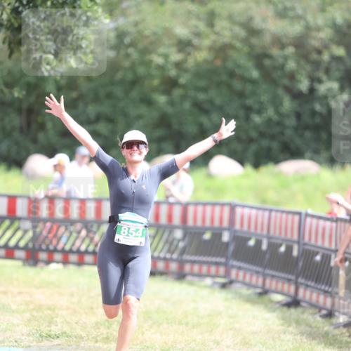 21.06.2026 - 29. Vierlanden-Triathlon Andreas Tolksdorf http://msf.ph/oto/9892212 21.06.2026 13:38:28 Ziel 763, 854, 763, 854 meine-sportfotos.de