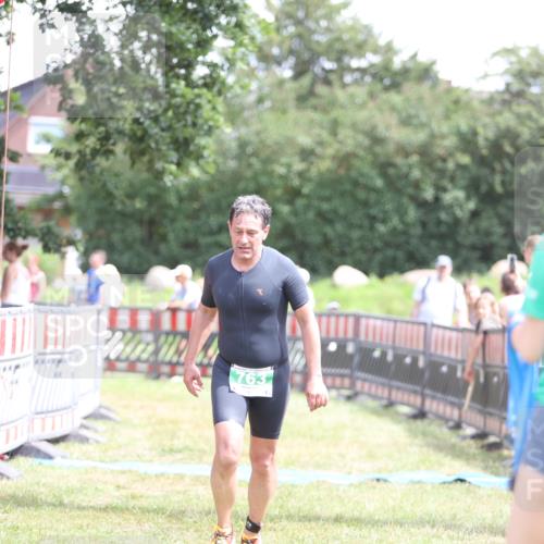 21.06.2026 - 29. Vierlanden-Triathlon Andreas Tolksdorf http://msf.ph/oto/9892226 21.06.2026 13:38:35 Ziel 763, 800, 763, 800 meine-sportfotos.de