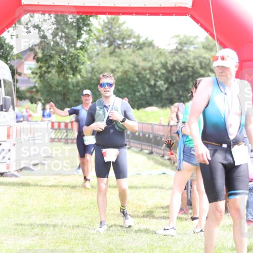 21.06.2026 - 29. Vierlanden-Triathlon Andreas Tolksdorf http://msf.ph/oto/9892244 21.06.2026 13:38:59 Ziel 644, 795, 644, 795 meine-sportfotos.de
