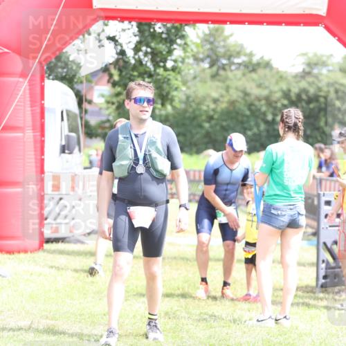 21.06.2026 - 29. Vierlanden-Triathlon Andreas Tolksdorf http://msf.ph/oto/9892250 21.06.2026 13:39:02 Ziel 644, 795, 644, 795 meine-sportfotos.de