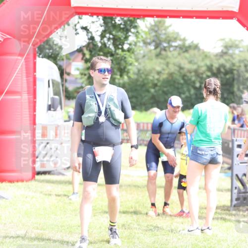 21.06.2026 - 29. Vierlanden-Triathlon Andreas Tolksdorf http://msf.ph/oto/9892252 21.06.2026 13:39:02 Ziel 644, 795, 644, 795 meine-sportfotos.de