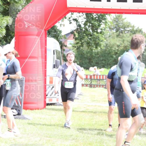 21.06.2026 - 29. Vierlanden-Triathlon Andreas Tolksdorf http://msf.ph/oto/9892255 21.06.2026 13:39:03 Ziel 644, 795, 644, 795 meine-sportfotos.de