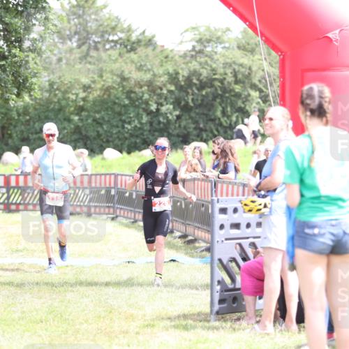 21.06.2026 - 29. Vierlanden-Triathlon Andreas Tolksdorf http://msf.ph/oto/9892273 21.06.2026 13:39:29 Ziel 115, 225, 115, 225 meine-sportfotos.de