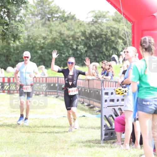 21.06.2026 - 29. Vierlanden-Triathlon Andreas Tolksdorf http://msf.ph/oto/9892279 21.06.2026 13:39:29 Ziel 115, 225, 115, 225 meine-sportfotos.de