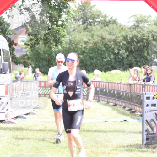 21.06.2026 - 29. Vierlanden-Triathlon Andreas Tolksdorf http://msf.ph/oto/9892282 21.06.2026 13:39:31 Ziel 115, 225, 115, 225 meine-sportfotos.de