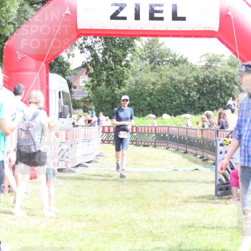 21.06.2026 - 29. Vierlanden-Triathlon Andreas Tolksdorf http://msf.ph/oto/9892346 21.06.2026 13:41:05 Ziel 104, 761, 104, 761 meine-sportfotos.de