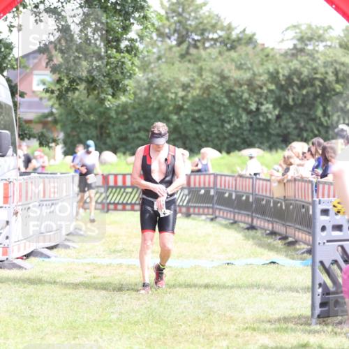 21.06.2026 - 29. Vierlanden-Triathlon Andreas Tolksdorf http://msf.ph/oto/9892402 21.06.2026 13:41:53 Ziel 33, 124, 1353, 33, 124, 1353 meine-sportfotos.de