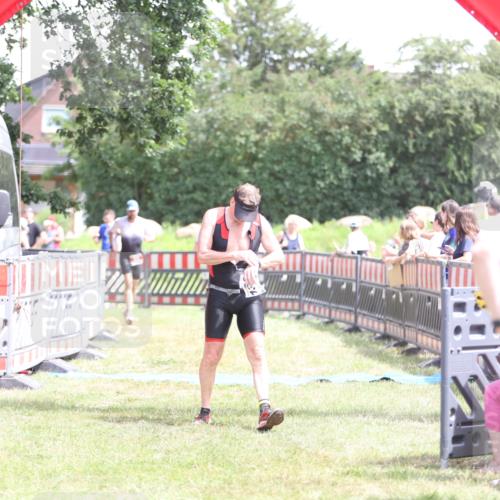 21.06.2026 - 29. Vierlanden-Triathlon Andreas Tolksdorf http://msf.ph/oto/9892406 21.06.2026 13:41:53 Ziel 33, 124, 1353, 33, 124, 1353 meine-sportfotos.de