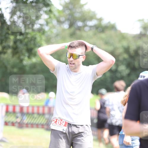21.06.2026 - 29. Vierlanden-Triathlon Andreas Tolksdorf http://msf.ph/oto/9892458 21.06.2026 13:43:02 Ziel 284, 289, 284, 289 meine-sportfotos.de