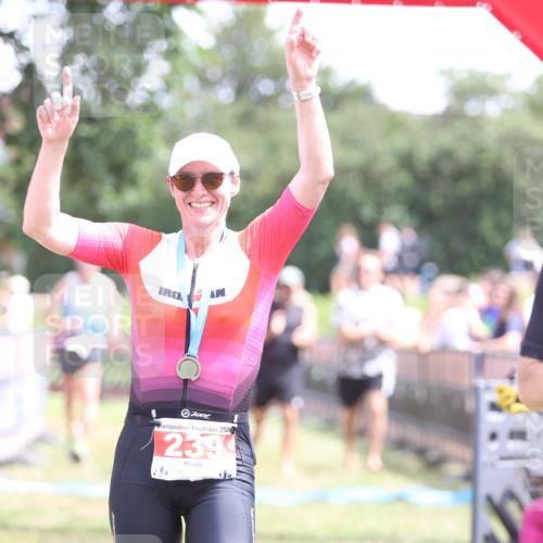 21.06.2026 - 29. Vierlanden-Triathlon Andreas Tolksdorf http://msf.ph/oto/9892467 21.06.2026 13:43:09 Ziel 284, 284 meine-sportfotos.de