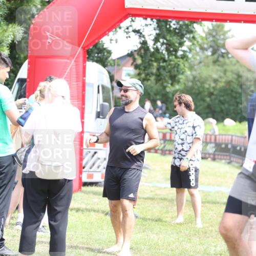 21.06.2026 - 29. Vierlanden-Triathlon Andreas Tolksdorf http://msf.ph/oto/9892477 21.06.2026 13:43:15 Ziel 284, 284 meine-sportfotos.de