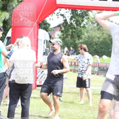 21.06.2026 - 29. Vierlanden-Triathlon Andreas Tolksdorf http://msf.ph/oto/9892480 21.06.2026 13:43:15 Ziel 284, 284 meine-sportfotos.de