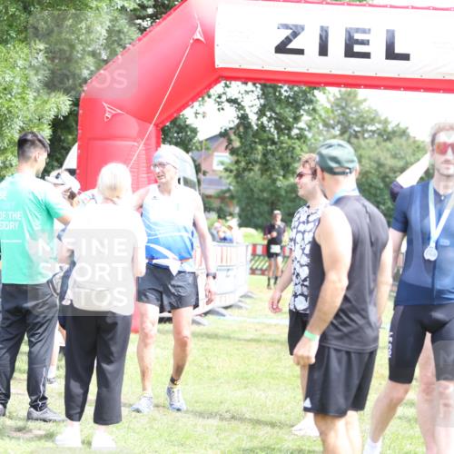 21.06.2026 - 29. Vierlanden-Triathlon Andreas Tolksdorf http://msf.ph/oto/9892485 21.06.2026 13:43:24 Ziel 755, 755 meine-sportfotos.de