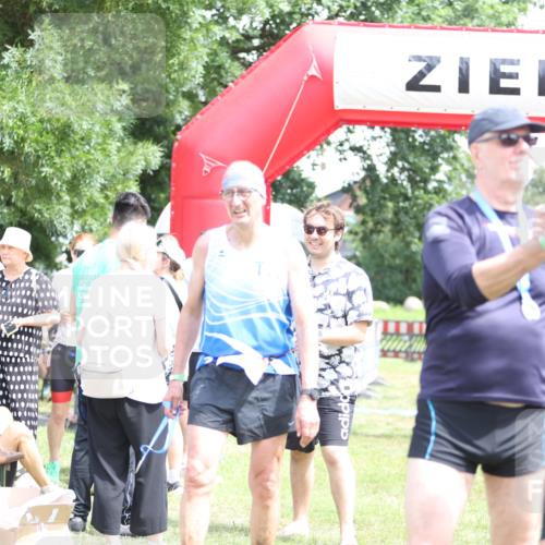 21.06.2026 - 29. Vierlanden-Triathlon Andreas Tolksdorf http://msf.ph/oto/9892493 21.06.2026 13:43:27 Ziel 755, 755 meine-sportfotos.de