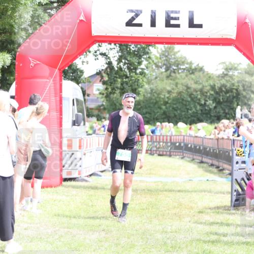 21.06.2026 - 29. Vierlanden-Triathlon Andreas Tolksdorf http://msf.ph/oto/9892499 21.06.2026 13:43:34 Ziel 755, 755 meine-sportfotos.de