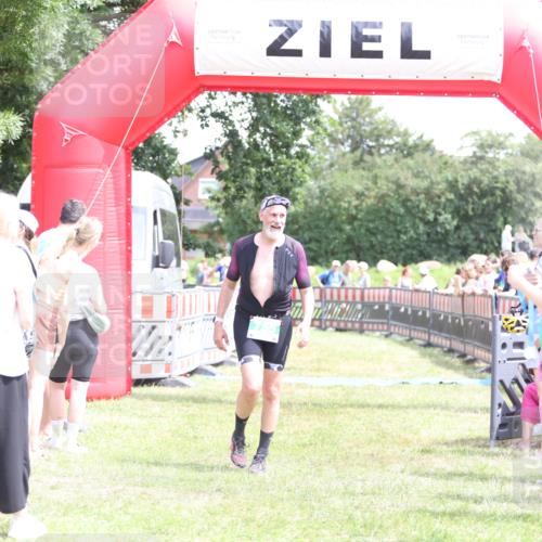 21.06.2026 - 29. Vierlanden-Triathlon Andreas Tolksdorf http://msf.ph/oto/9892500 21.06.2026 13:43:34 Ziel 755, 755 meine-sportfotos.de