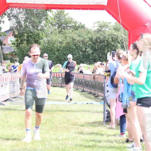 21.06.2026 - 29. Vierlanden-Triathlon Andreas Tolksdorf http://msf.ph/oto/9892511 21.06.2026 13:44:03 Ziel 113, 167, 291, 788, 113, 167, 291, 788 meine-sportfotos.de