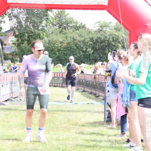 21.06.2026 - 29. Vierlanden-Triathlon Andreas Tolksdorf http://msf.ph/oto/9892515 21.06.2026 13:44:04 Ziel 113, 167, 291, 788, 113, 167, 291, 788 meine-sportfotos.de