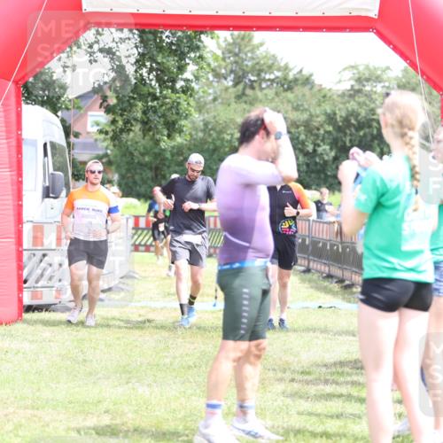 21.06.2026 - 29. Vierlanden-Triathlon Andreas Tolksdorf http://msf.ph/oto/9892521 21.06.2026 13:44:05 Ziel 113, 291, 788, 113, 291, 788 meine-sportfotos.de