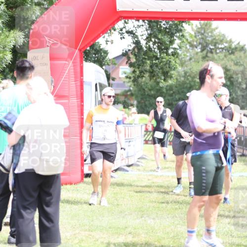 21.06.2026 - 29. Vierlanden-Triathlon Andreas Tolksdorf http://msf.ph/oto/9892531 21.06.2026 13:44:07 Ziel 113, 291, 788, 113, 291, 788 meine-sportfotos.de