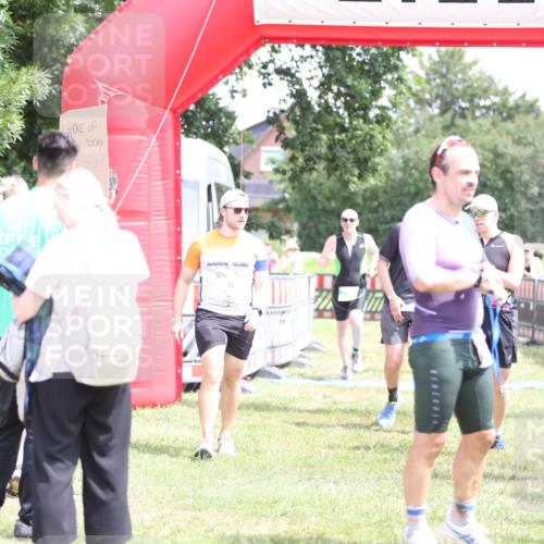 21.06.2026 - 29. Vierlanden-Triathlon Andreas Tolksdorf http://msf.ph/oto/9892533 21.06.2026 13:44:07 Ziel 113, 291, 788, 113, 291, 788 meine-sportfotos.de