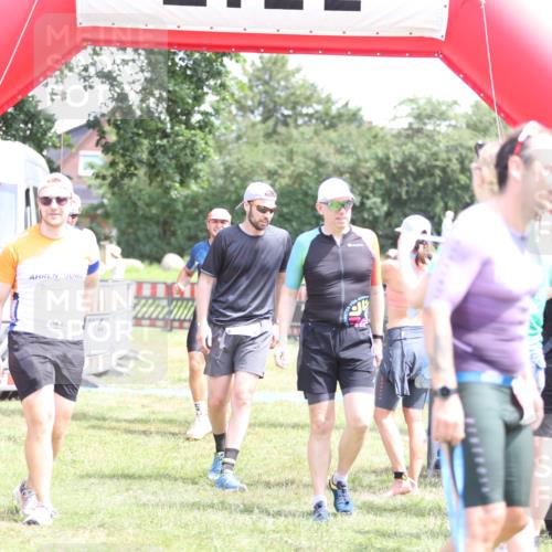 21.06.2026 - 29. Vierlanden-Triathlon Andreas Tolksdorf http://msf.ph/oto/9892535 21.06.2026 13:44:09 Ziel 113, 291, 788, 113, 291, 788 meine-sportfotos.de