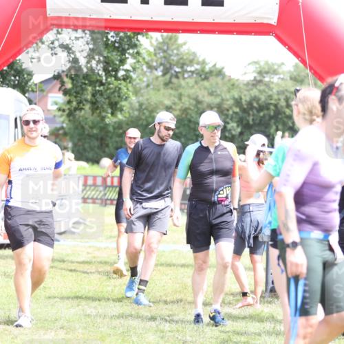 21.06.2026 - 29. Vierlanden-Triathlon Andreas Tolksdorf http://msf.ph/oto/9892536 21.06.2026 13:44:09 Ziel 113, 291, 788, 113, 291, 788 meine-sportfotos.de