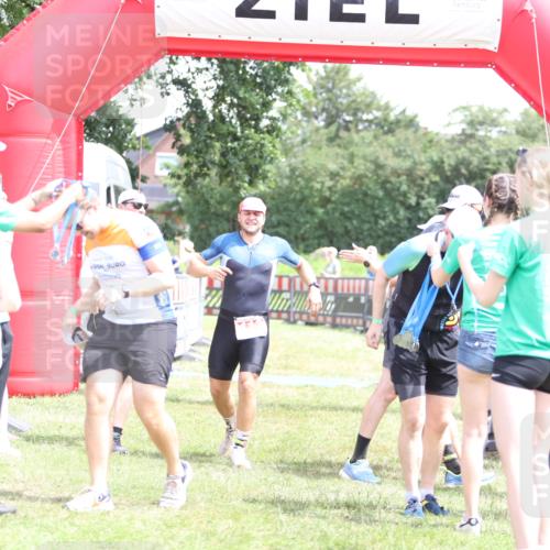 21.06.2026 - 29. Vierlanden-Triathlon Andreas Tolksdorf http://msf.ph/oto/9892543 21.06.2026 13:44:11 Ziel 113, 788, 113, 788 meine-sportfotos.de