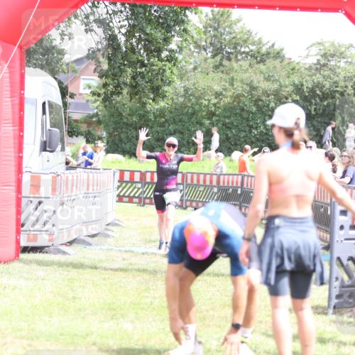 21.06.2026 - 29. Vierlanden-Triathlon Andreas Tolksdorf http://msf.ph/oto/9892547 21.06.2026 13:44:29 Ziel 859, 859 meine-sportfotos.de