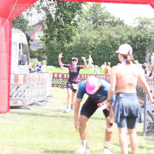 21.06.2026 - 29. Vierlanden-Triathlon Andreas Tolksdorf http://msf.ph/oto/9892552 21.06.2026 13:44:29 Ziel 859, 859 meine-sportfotos.de