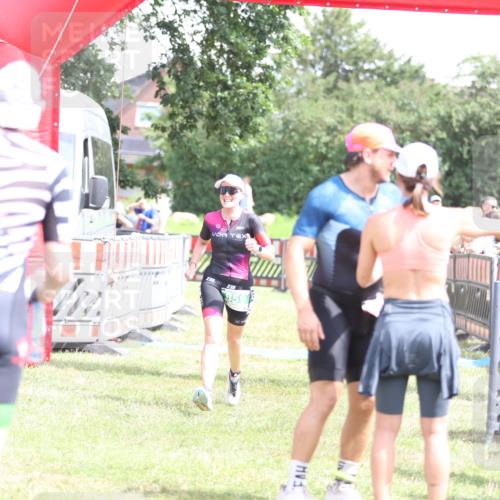 21.06.2026 - 29. Vierlanden-Triathlon Andreas Tolksdorf http://msf.ph/oto/9892559 21.06.2026 13:44:31 Ziel 848, 859, 848, 859 meine-sportfotos.de