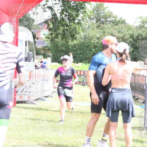 21.06.2026 - 29. Vierlanden-Triathlon Andreas Tolksdorf http://msf.ph/oto/9892562 21.06.2026 13:44:31 Ziel 848, 859, 848, 859 meine-sportfotos.de