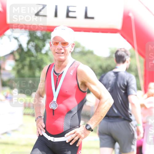 21.06.2026 - 29. Vierlanden-Triathlon Andreas Tolksdorf http://msf.ph/oto/9892591 21.06.2026 13:45:29 Ziel 126, 126 meine-sportfotos.de