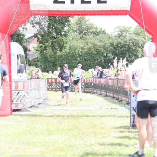 21.06.2026 - 29. Vierlanden-Triathlon Andreas Tolksdorf http://msf.ph/oto/9892632 21.06.2026 13:47:34 Ziel 669, 833, 1065, 669, 833, 1065 meine-sportfotos.de