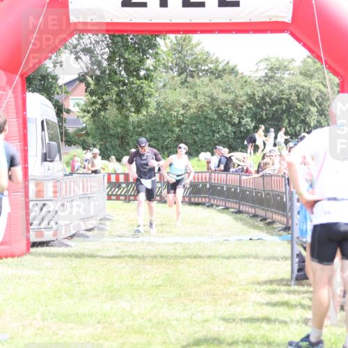 21.06.2026 - 29. Vierlanden-Triathlon Andreas Tolksdorf http://msf.ph/oto/9892635 21.06.2026 13:47:34 Ziel 669, 833, 1065, 669, 833, 1065 meine-sportfotos.de