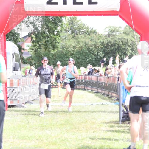 21.06.2026 - 29. Vierlanden-Triathlon Andreas Tolksdorf http://msf.ph/oto/9892649 21.06.2026 13:47:35 Ziel 669, 833, 1065, 669, 833, 1065 meine-sportfotos.de
