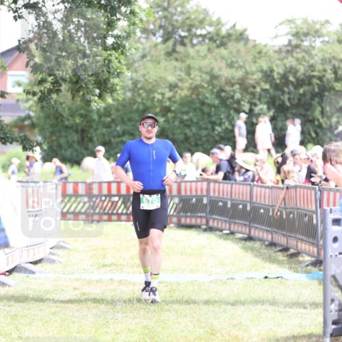 21.06.2026 - 29. Vierlanden-Triathlon Andreas Tolksdorf http://msf.ph/oto/9892664 21.06.2026 13:47:59 Ziel 87, 670, 87, 670 meine-sportfotos.de