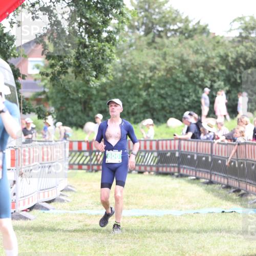 21.06.2026 - 29. Vierlanden-Triathlon Andreas Tolksdorf http://msf.ph/oto/9892689 21.06.2026 13:48:12 Ziel 64, 87, 806, 64, 87, 806 meine-sportfotos.de