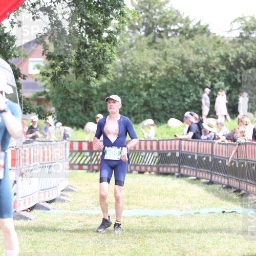 21.06.2026 - 29. Vierlanden-Triathlon Andreas Tolksdorf http://msf.ph/oto/9892690 21.06.2026 13:48:12 Ziel 64, 87, 806, 64, 87, 806 meine-sportfotos.de