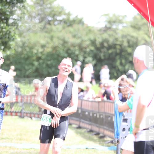 21.06.2026 - 29. Vierlanden-Triathlon Andreas Tolksdorf http://msf.ph/oto/9892702 21.06.2026 13:48:38 Ziel 768, 781, 889, 768, 781, 889 meine-sportfotos.de