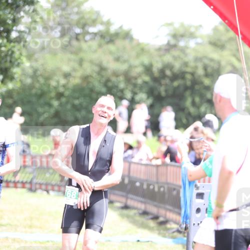 21.06.2026 - 29. Vierlanden-Triathlon Andreas Tolksdorf http://msf.ph/oto/9892703 21.06.2026 13:48:38 Ziel 768, 781, 889, 768, 781, 889 meine-sportfotos.de