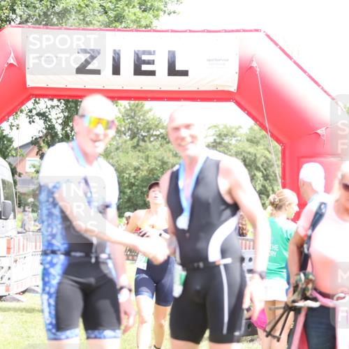 21.06.2026 - 29. Vierlanden-Triathlon Andreas Tolksdorf http://msf.ph/oto/9892715 21.06.2026 13:48:49 Ziel 889, 1040, 889, 1040 meine-sportfotos.de