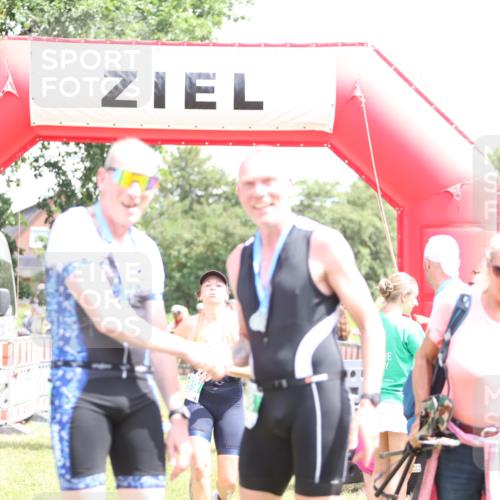 21.06.2026 - 29. Vierlanden-Triathlon Andreas Tolksdorf http://msf.ph/oto/9892716 21.06.2026 13:48:49 Ziel 889, 1040, 889, 1040 meine-sportfotos.de